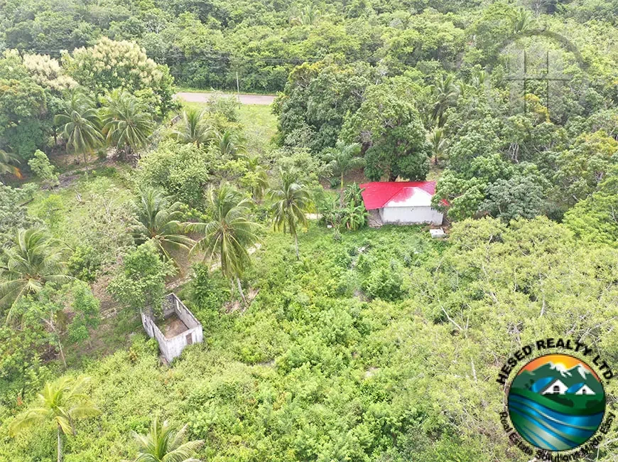 25-Acre Eco-Tourism Land with Concrete Structure Near Altun Ha, Maskall