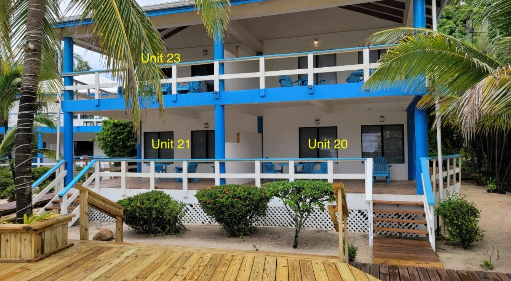 1-Bed Beachfront Condo with Sea-View Veranda at Beachside Villas, Placencia Peninsula